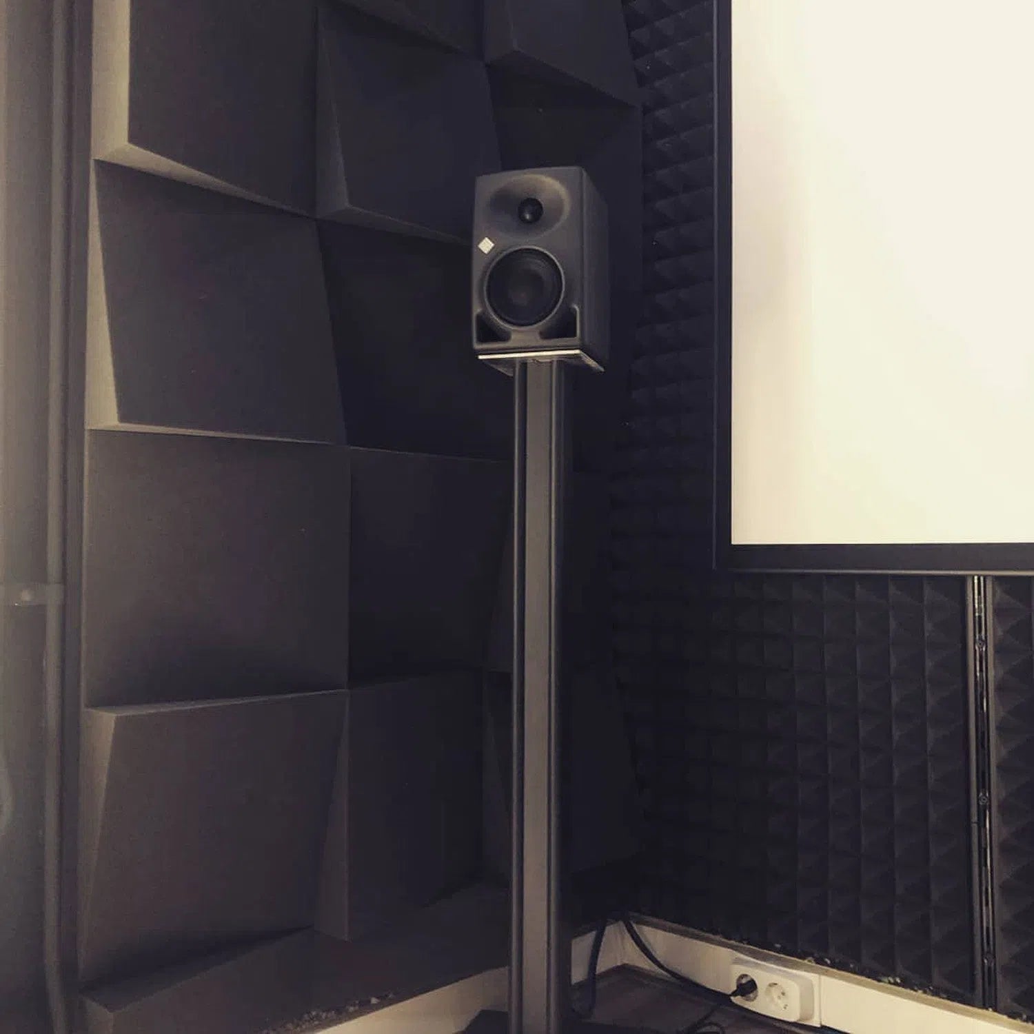 Tegel Slope - 30x30x(8,5-1,5)cm