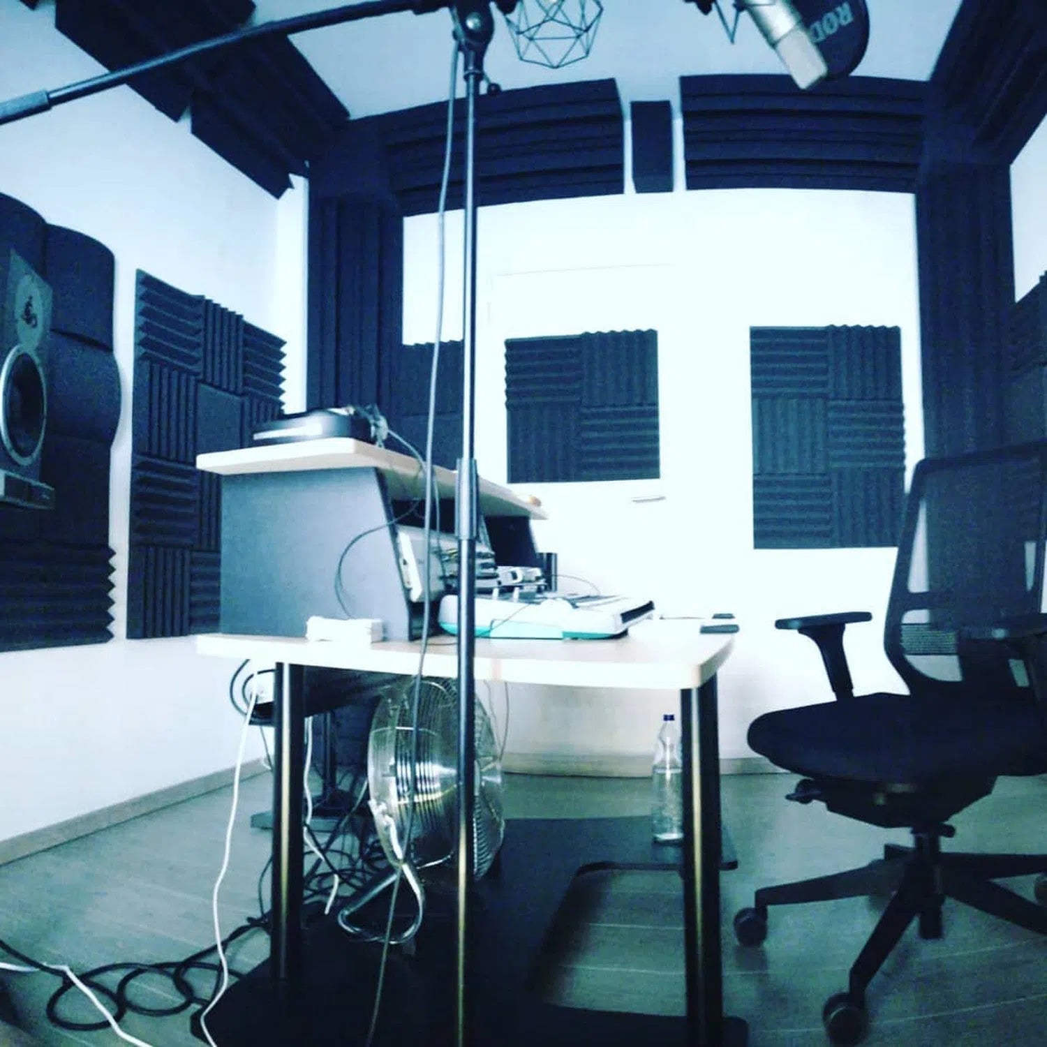 Bass Trap - 30x60 (30cm zijde, 60cm lengte)